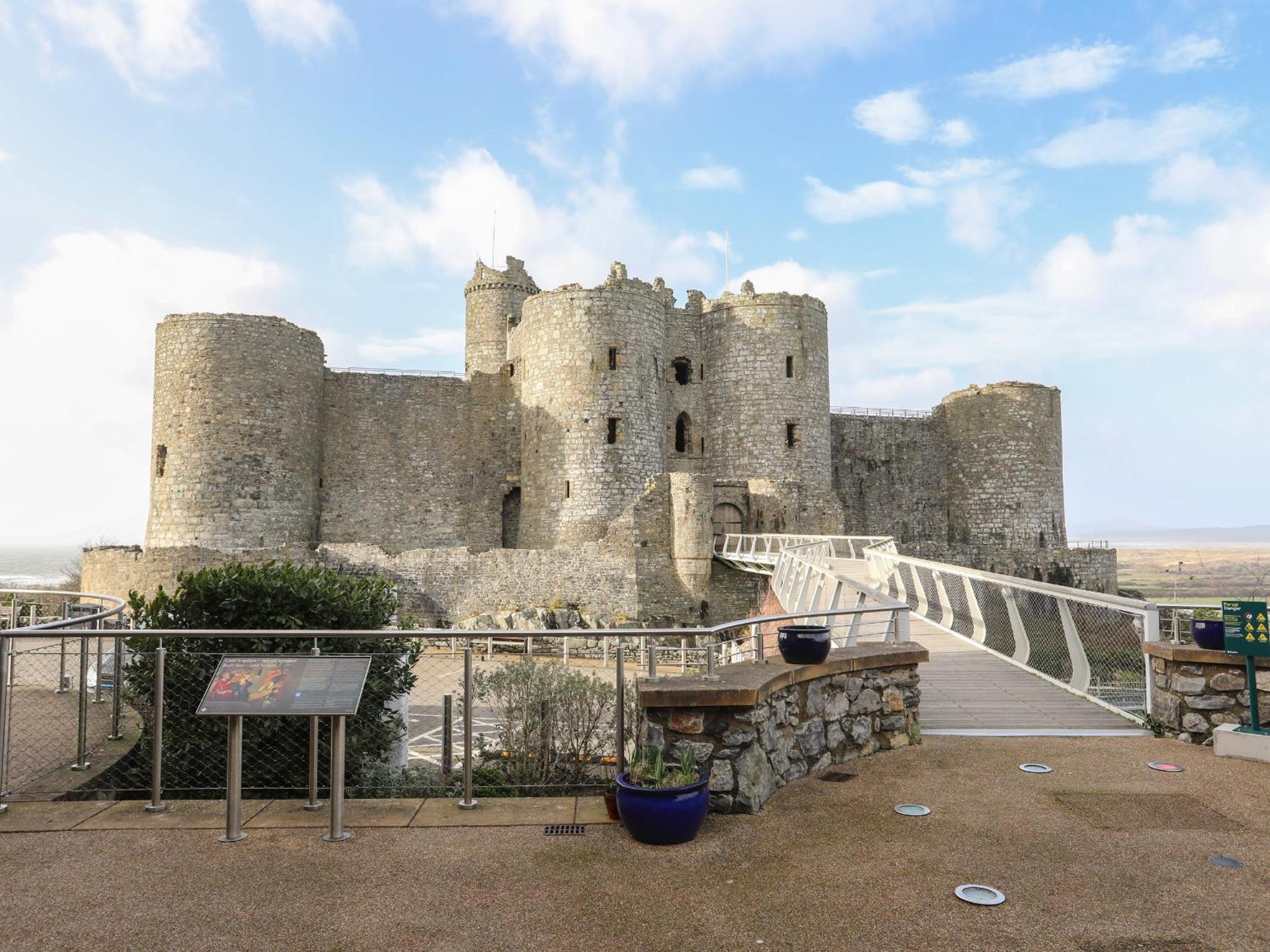 Harlech Apartments - Bendigeidfran Exterior photo