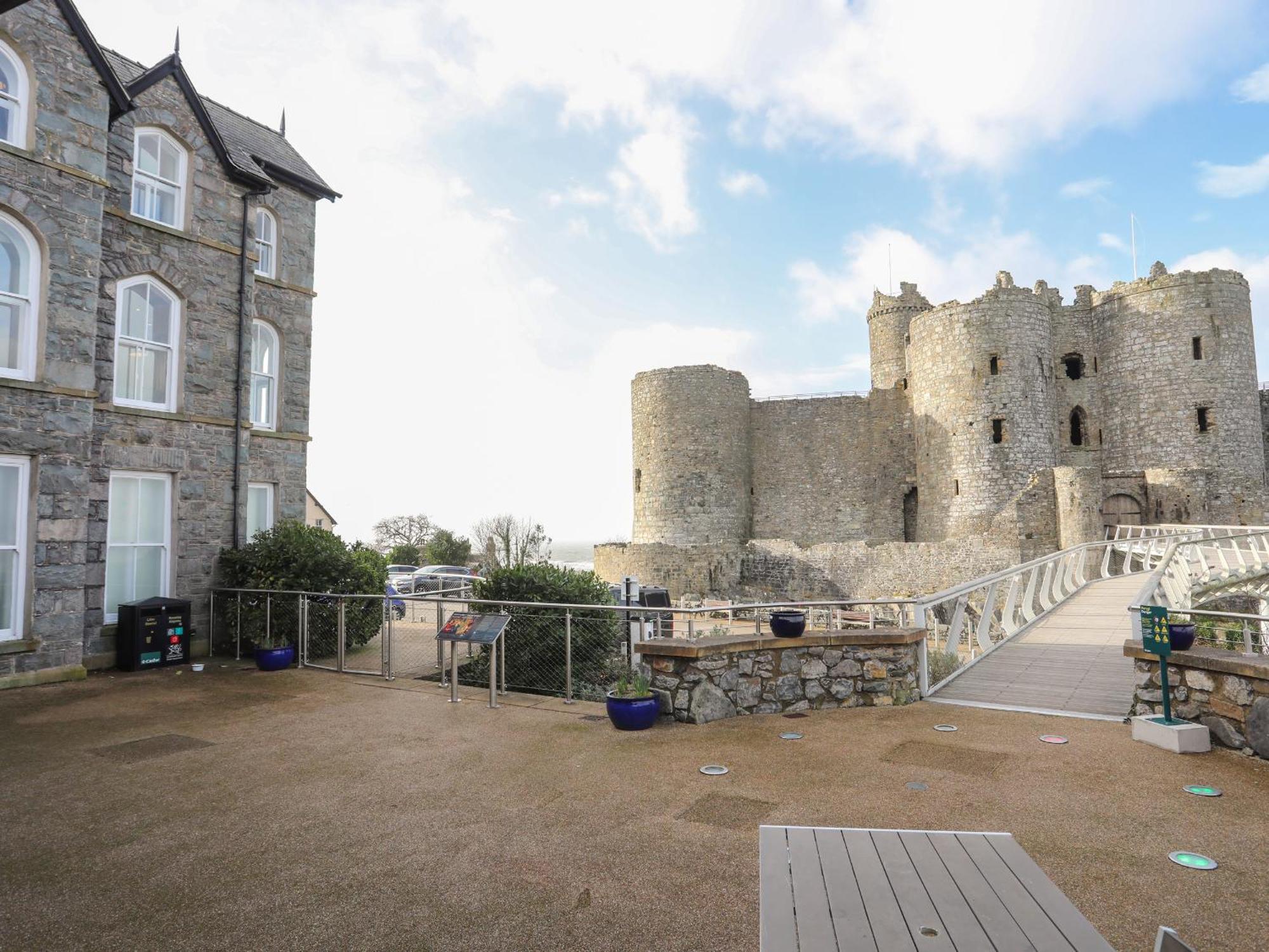 Harlech Apartments - Bendigeidfran Exterior photo
